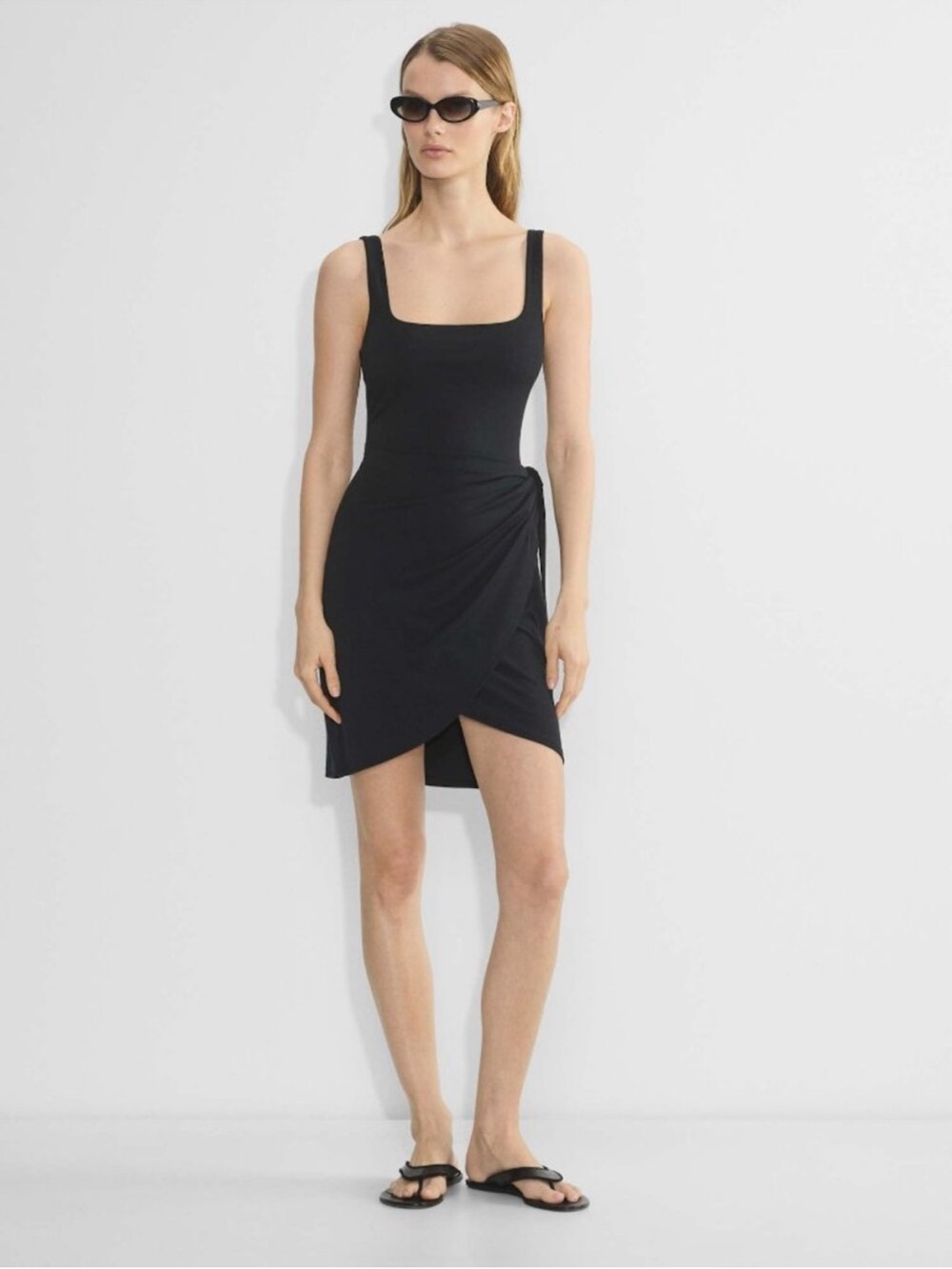 Aritzia Black Wilfred
SATURN MINI DRESS